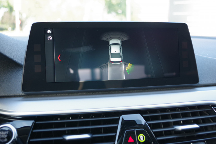 BMW 5 Serie 540i 340 PK xDrive High Executive, Trekhaak, Schuif-Kanteldak, Adap. Cruise Control, Memory BMW 5 Serie 540i 340 PK xDrive High Executive, Trekhaak, Schuif-Kanteldak, Adap. Cruise Control, Memory