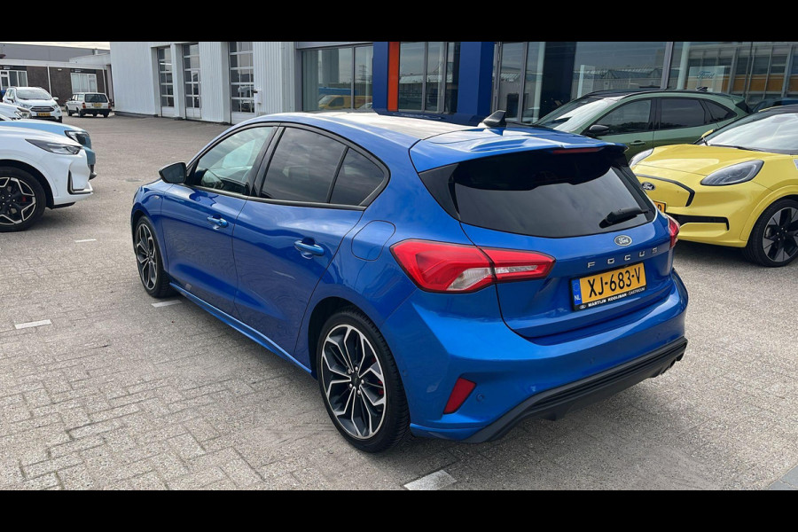 Ford Focus 1.0 EcoBoost ST Line Business 125pk Panorama dak | Achteruitrijcamera | Adaptieve Cruise | Winterpack | Full LED | B&O Audio | 18 inch velgen Ford Focus 1.0 EcoBoost ST Line Business 125pk Panorama dak | Achteruitrijcamera | Adaptieve Cruise | Winterpack | Full LED | B&O Audio | 18 inch velgen