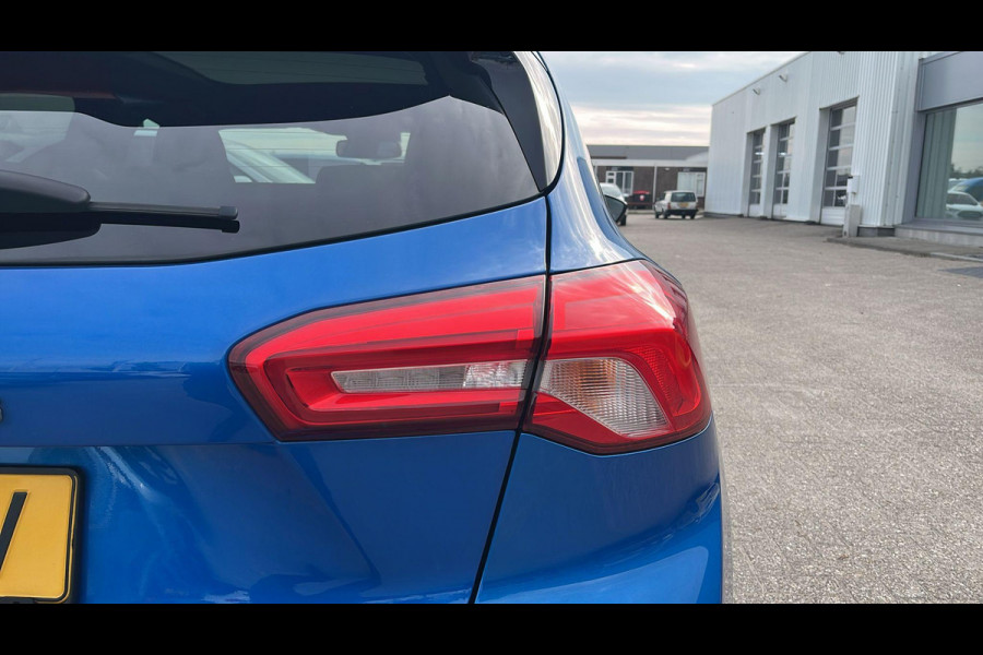 Ford Focus 1.0 EcoBoost ST Line Business 125pk Panorama dak | Achteruitrijcamera | Adaptieve Cruise | Winterpack | Full LED | B&O Audio | 18 inch velgen Ford Focus 1.0 EcoBoost ST Line Business 125pk Panorama dak | Achteruitrijcamera | Adaptieve Cruise | Winterpack | Full LED | B&O Audio | 18 inch velgen