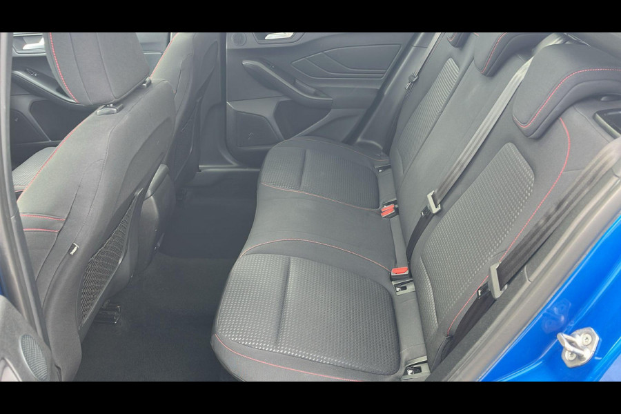 Ford Focus 1.0 EcoBoost ST Line Business 125pk Panorama dak | Achteruitrijcamera | Adaptieve Cruise | Winterpack | Full LED | B&O Audio | 18 inch velgen Ford Focus 1.0 EcoBoost ST Line Business 125pk Panorama dak | Achteruitrijcamera | Adaptieve Cruise | Winterpack | Full LED | B&O Audio | 18 inch velgen