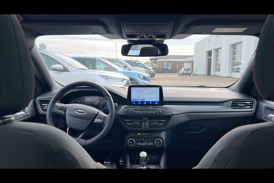 Ford Focus 1.0 EcoBoost ST Line Business 125pk Panorama dak | Achteruitrijcamera | Adaptieve Cruise | Winterpack | Full LED | B&O Audio | 18 inch velgen Ford Focus 1.0 EcoBoost ST Line Business 125pk Panorama dak | Achteruitrijcamera | Adaptieve Cruise | Winterpack | Full LED | B&O Audio | 18 inch velgen