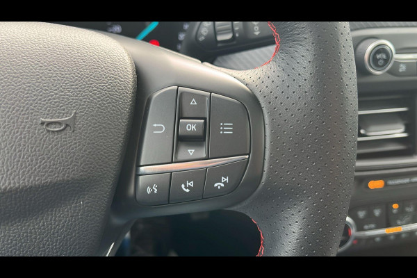 Ford Focus 1.0 EcoBoost ST Line Business 125pk Panorama dak | Achteruitrijcamera | Adaptieve Cruise | Winterpack | Full LED | B&O Audio | 18 inch velgen Ford Focus 1.0 EcoBoost ST Line Business 125pk Panorama dak | Achteruitrijcamera | Adaptieve Cruise | Winterpack | Full LED | B&O Audio | 18 inch velgen