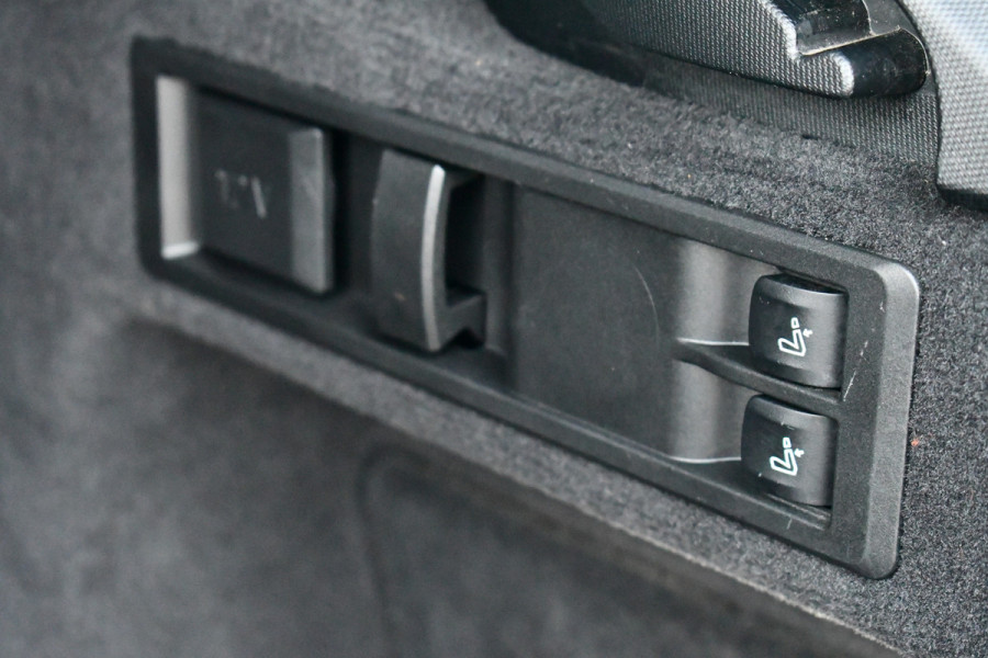 BMW 3 Serie Touring 330e M-Sport Pano HUD El-zetels laser-LED Camera