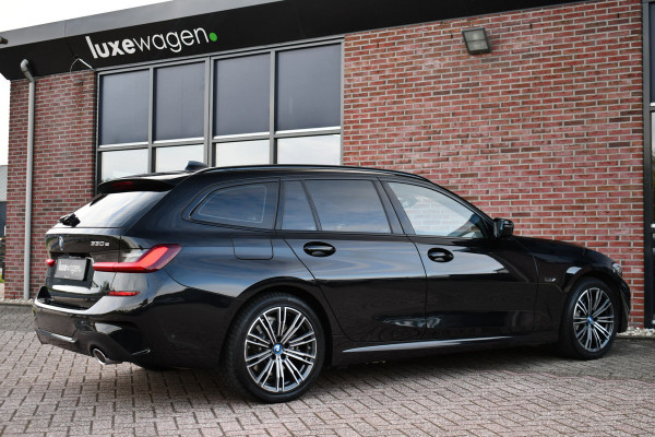 BMW 3 Serie Touring 330e M-Sport Pano HUD El-zetels laser-LED Camera
