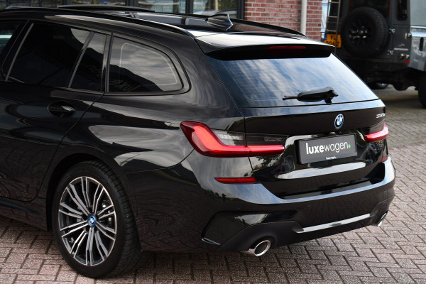 BMW 3 Serie Touring 330e M-Sport Pano HUD El-zetels laser-LED Camera