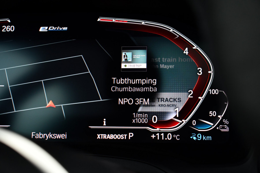 BMW 3 Serie Touring 330e M-Sport Pano HUD El-zetels laser-LED Camera