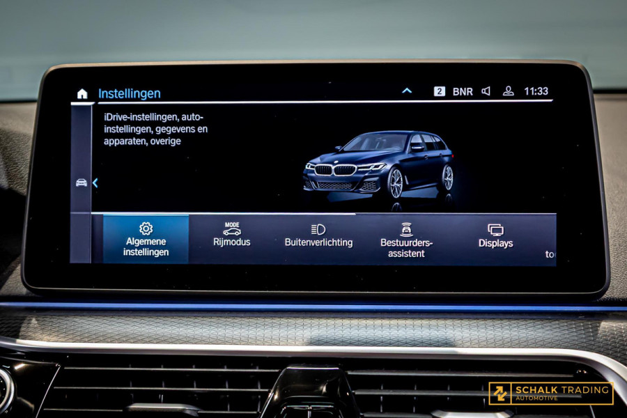 BMW 5 Serie 530e Touring|Pano|Laser|Trekhaak|HUD|E-stoel|Ful
