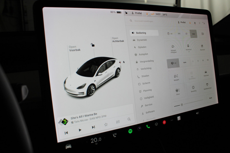 Tesla Model 3 Long Range AWD 75 kWh Tesla Model 3 Long Range AWD 75 kWh