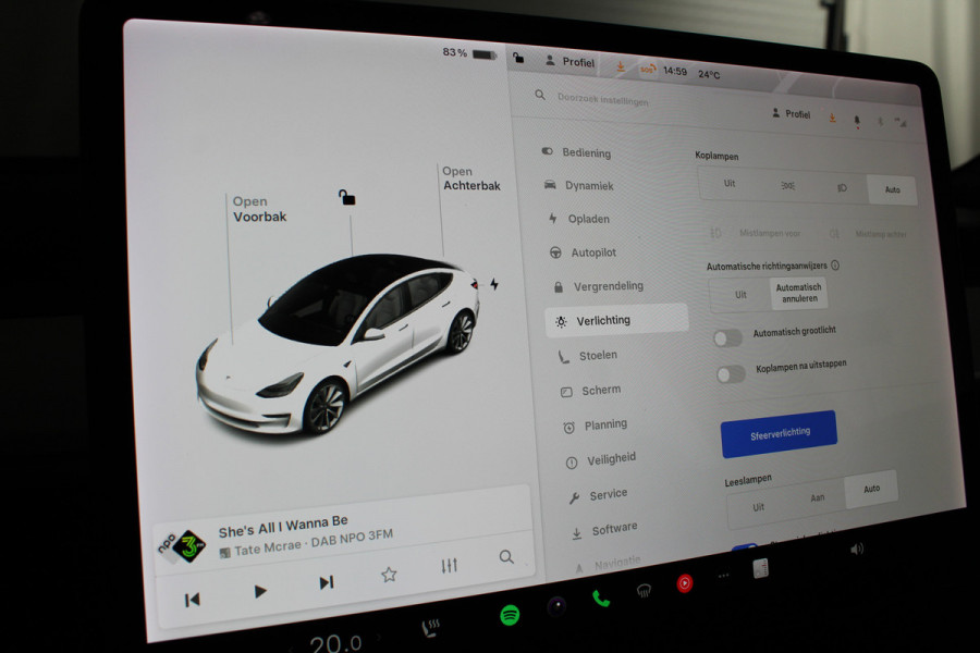 Tesla Model 3 Long Range AWD 75 kWh Tesla Model 3 Long Range AWD 75 kWh