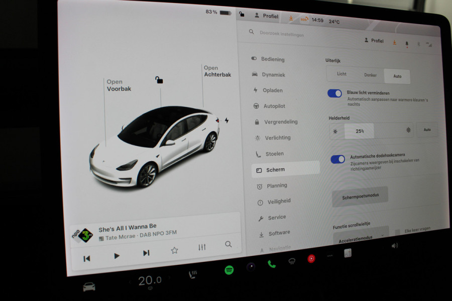 Tesla Model 3 Long Range AWD 75 kWh Tesla Model 3 Long Range AWD 75 kWh