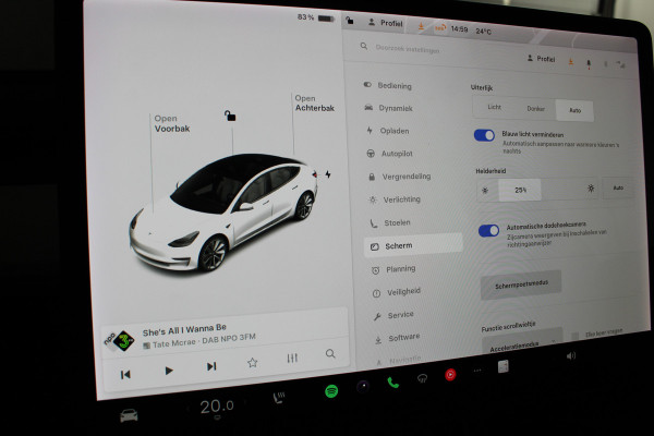 Tesla Model 3 Long Range AWD 75 kWh Tesla Model 3 Long Range AWD 75 kWh