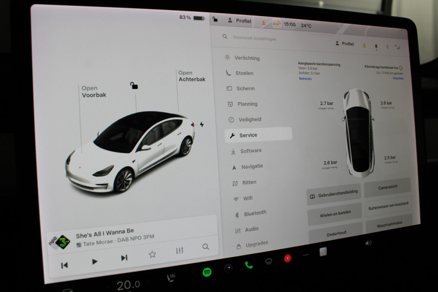 Tesla Model 3 Long Range AWD 75 kWh Tesla Model 3 Long Range AWD 75 kWh