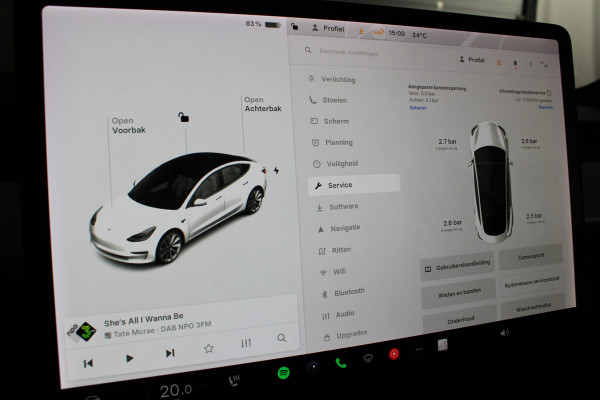 Tesla Model 3 Long Range AWD 75 kWh Tesla Model 3 Long Range AWD 75 kWh