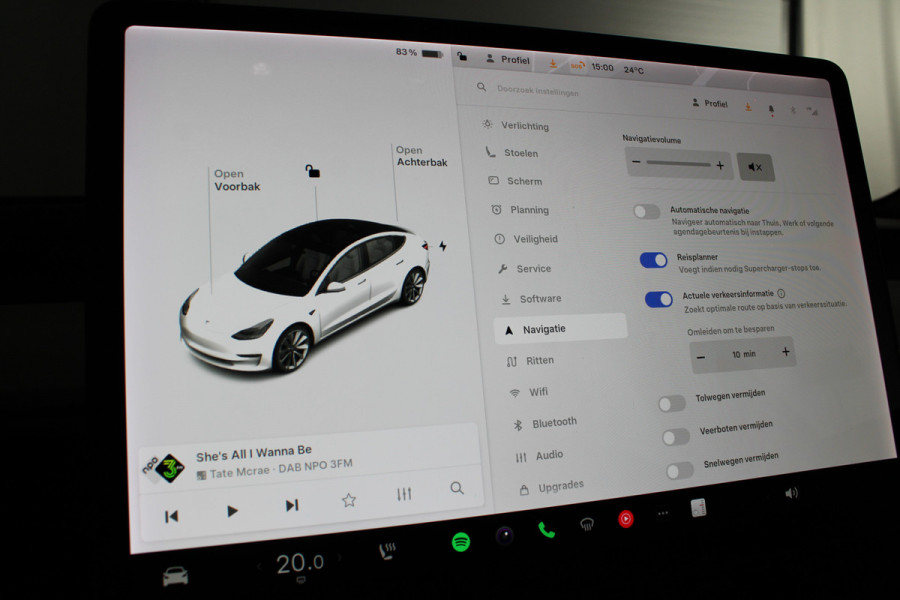 Tesla Model 3 Long Range AWD 75 kWh Tesla Model 3 Long Range AWD 75 kWh