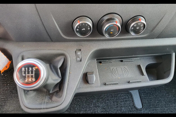Renault Master 165.35 BAK-KLEP DUBBELLUCHT - EURO 6 - LAADBAK INW. 4.40 METER - VZR-15-H Renault Master 165.35 BAK-KLEP DUBBELLUCHT - EURO 6 - LAADBAK INW. 4.40 METER - VZR-15-H