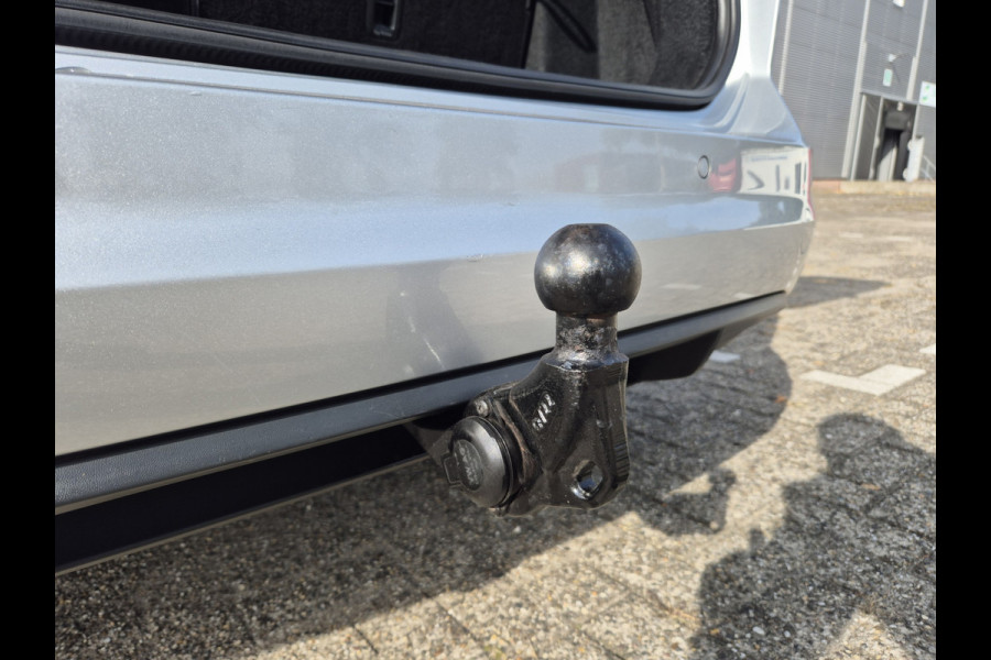 Volkswagen Touran 1.2 TSI 7persoons,clima,wegklapbare trekhaak,stoelverwarming,parkeersensoren