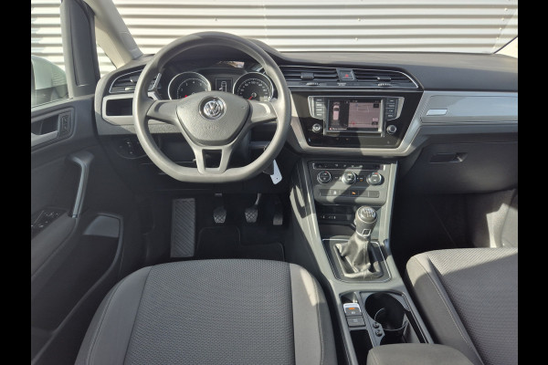 Volkswagen Touran 1.2 TSI 7persoons,clima,wegklapbare trekhaak,stoelverwarming,parkeersensoren