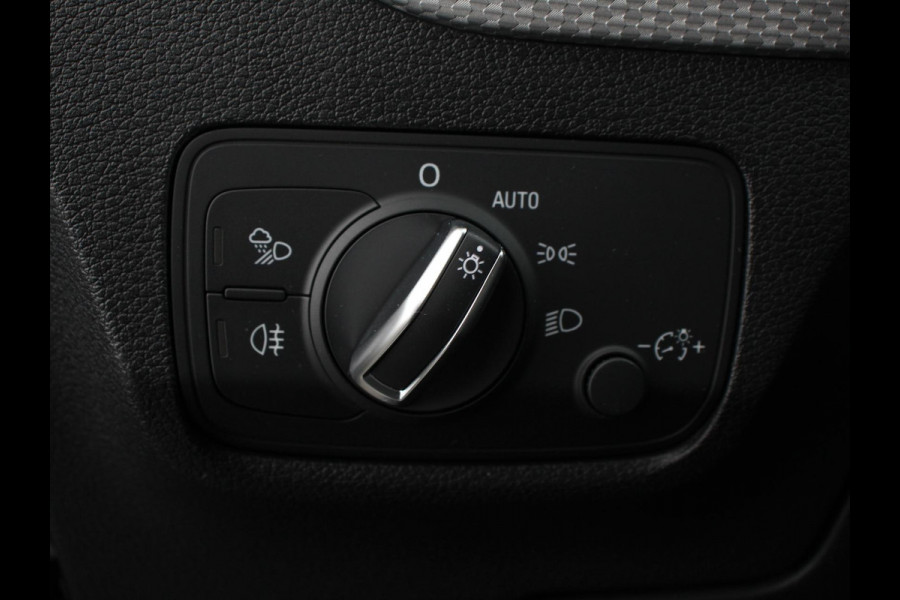 Audi Q2 35 TFSI 150pk Automaat S Edition | Navigatie | Camera | Adaptive Cruise Control | LED Matrix | Elektrische Achterklep | Keyless Entry | Audi Q2 35 TFSI 150pk Automaat S Edition | Navigatie | Camera | Adaptive Cruise Control | LED Matrix | Elektrische Achterklep | Keyless Entry |