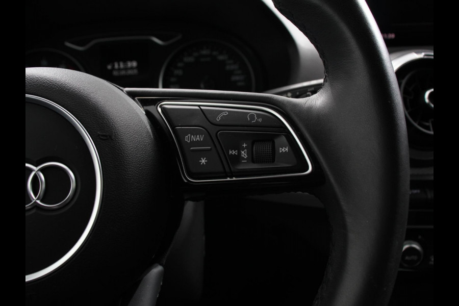 Audi Q2 35 TFSI 150pk Automaat S Edition | Navigatie | Camera | Adaptive Cruise Control | LED Matrix | Elektrische Achterklep | Keyless Entry | Audi Q2 35 TFSI 150pk Automaat S Edition | Navigatie | Camera | Adaptive Cruise Control | LED Matrix | Elektrische Achterklep | Keyless Entry |
