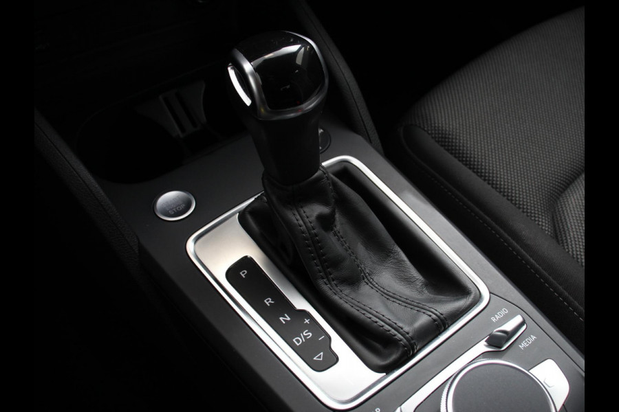 Audi Q2 35 TFSI 150pk Automaat S Edition | Navigatie | Camera | Adaptive Cruise Control | LED Matrix | Elektrische Achterklep | Keyless Entry | Audi Q2 35 TFSI 150pk Automaat S Edition | Navigatie | Camera | Adaptive Cruise Control | LED Matrix | Elektrische Achterklep | Keyless Entry |