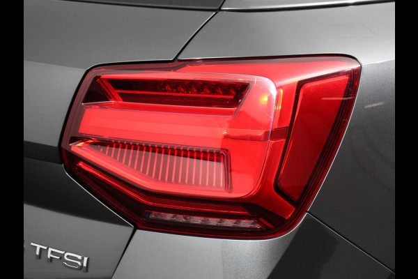 Audi Q2 35 TFSI 150pk Automaat S Edition | Navigatie | Camera | Adaptive Cruise Control | LED Matrix | Elektrische Achterklep | Keyless Entry | Audi Q2 35 TFSI 150pk Automaat S Edition | Navigatie | Camera | Adaptive Cruise Control | LED Matrix | Elektrische Achterklep | Keyless Entry |