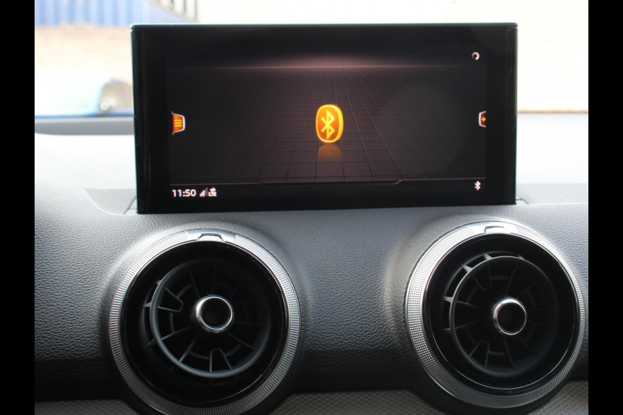 Audi Q2 35 TFSI 150pk Automaat S Edition | Navigatie | Camera | Adaptive Cruise Control | LED Matrix | Elektrische Achterklep | Keyless Entry | Audi Q2 35 TFSI 150pk Automaat S Edition | Navigatie | Camera | Adaptive Cruise Control | LED Matrix | Elektrische Achterklep | Keyless Entry |