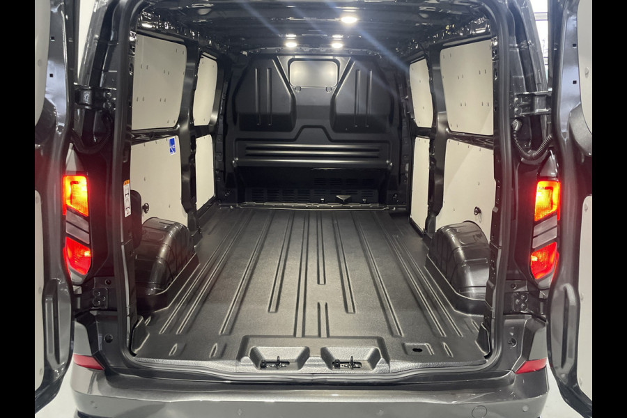 Ford Custom 320 LIMITED 170PK AUT / Pack Premium NEXT LEVEL EDITION / 20 INCH Ford Custom 320 LIMITED 170PK AUT / Pack Premium NEXT LEVEL EDITION / 20 INCH