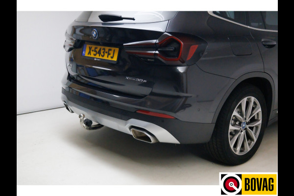 BMW X3 xDrive30e 293 PK | LCI FACELIFT | Elec. trekhaak | Panoramadak | Stoel- & stuurverwarming | Elec. klep, Navigatie, App. connect