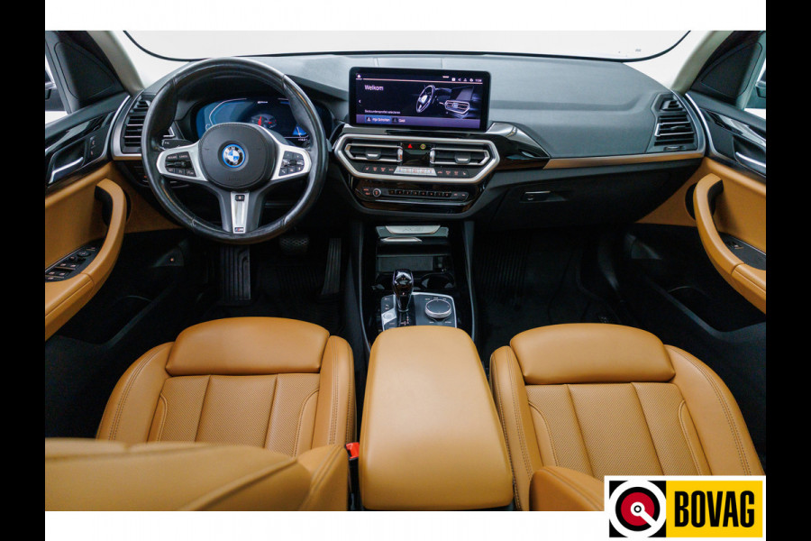 BMW X3 xDrive30e 293 PK | LCI FACELIFT | Elec. trekhaak | Panoramadak | Stoel- & stuurverwarming | Elec. klep, Navigatie, App. connect