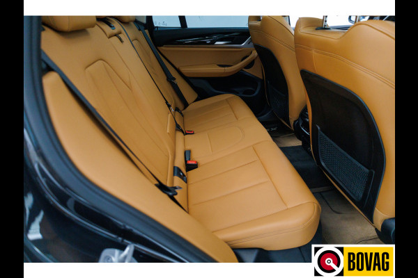 BMW X3 xDrive30e 293 PK | LCI FACELIFT | Elec. trekhaak | Panoramadak | Stoel- & stuurverwarming | Elec. klep, Navigatie, App. connect