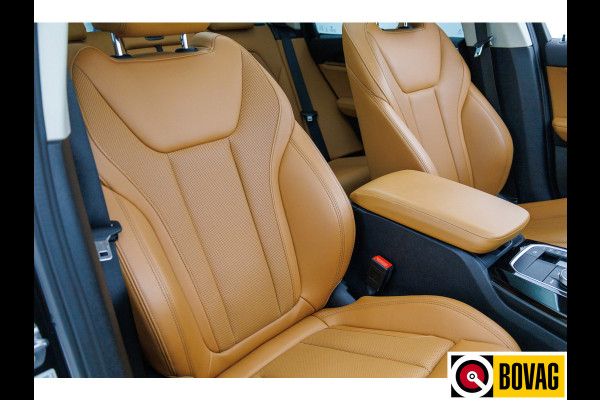 BMW X3 xDrive30e 293 PK | LCI FACELIFT | Elec. trekhaak | Panoramadak | Stoel- & stuurverwarming | Elec. klep, Navigatie, App. connect