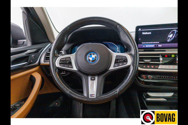 BMW X3 xDrive30e 293 PK | LCI FACELIFT | Elec. trekhaak | Panoramadak | Stoel- & stuurverwarming | Elec. klep, Navigatie, App. connect
