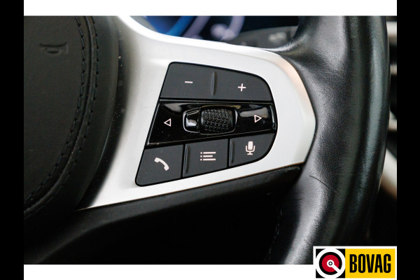 BMW X3 xDrive30e 293 PK | LCI FACELIFT | Elec. trekhaak | Panoramadak | Stoel- & stuurverwarming | Elec. klep, Navigatie, App. connect