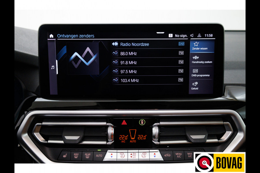 BMW X3 xDrive30e 293 PK | LCI FACELIFT | Elec. trekhaak | Panoramadak | Stoel- & stuurverwarming | Elec. klep, Navigatie, App. connect