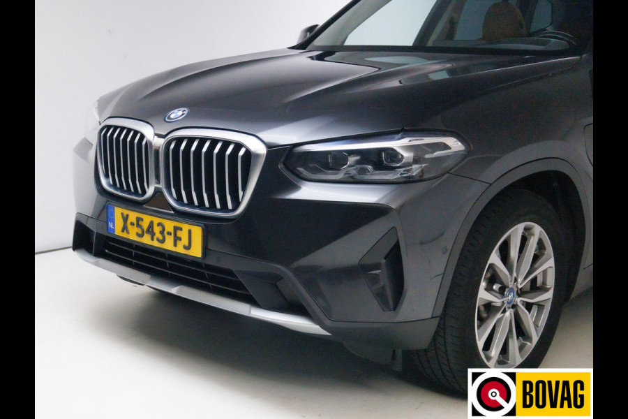 BMW X3 xDrive30e 293 PK | LCI FACELIFT | Elec. trekhaak | Panoramadak | Stoel- & stuurverwarming | Elec. klep, Navigatie, App. connect