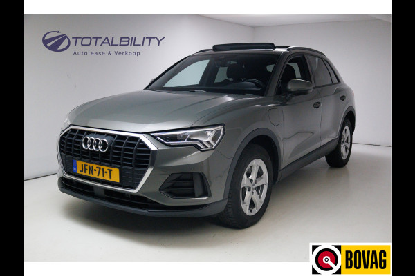 Audi Q3 45 TFSI e S edition 245 PK | S-Line interieur | Panoramadak | Navigatie | App. connect | Elec. achterklep, Stoelverwarming