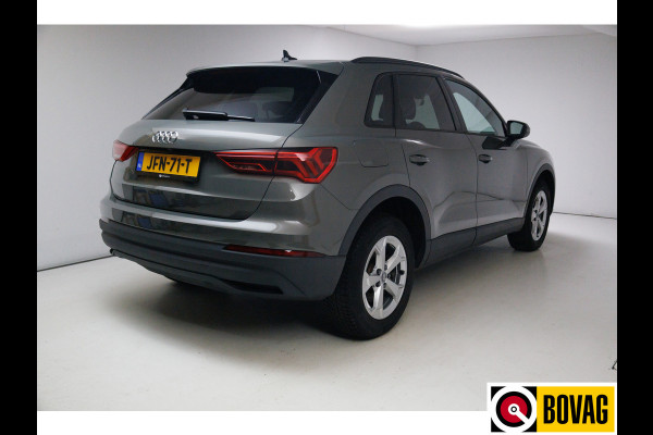 Audi Q3 45 TFSI e S edition 245 PK | S-Line interieur | Panoramadak | Navigatie | App. connect | Elec. achterklep, Stoelverwarming