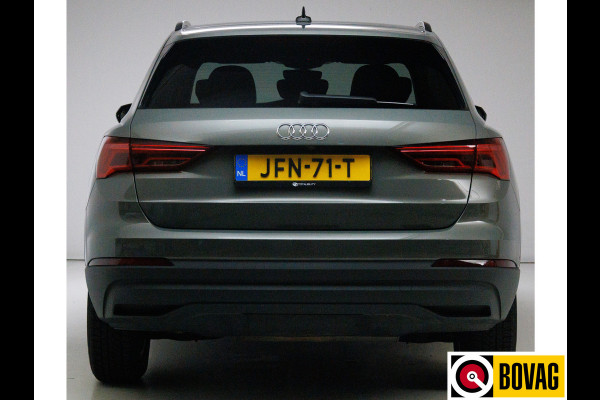 Audi Q3 45 TFSI e S edition 245 PK | S-Line interieur | Panoramadak | Navigatie | App. connect | Elec. achterklep, Stoelverwarming