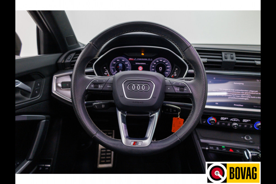 Audi Q3 45 TFSI e S edition 245 PK | S-Line interieur | Panoramadak | Navigatie | App. connect | Elec. achterklep, Stoelverwarming