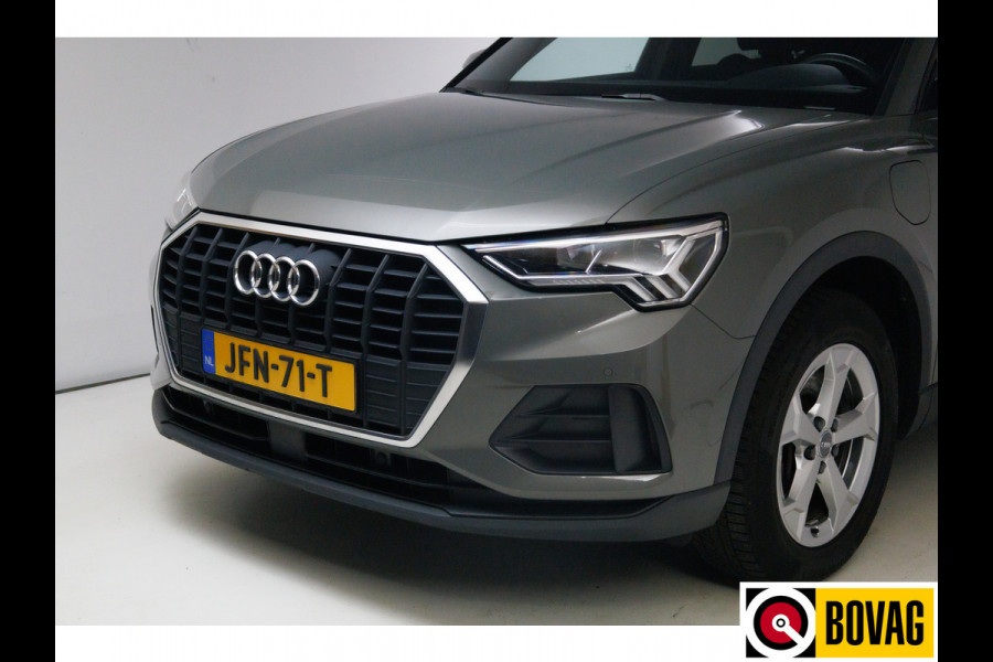 Audi Q3 45 TFSI e S edition 245 PK | S-Line interieur | Panoramadak | Navigatie | App. connect | Elec. achterklep, Stoelverwarming