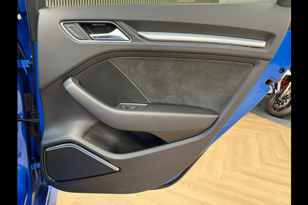 Audi RS3 A3 Sportback 2.5 TFSI RS 3 QUATTRO 400PK NAVI PANO LED CRUISE CLIMATE CONTROL