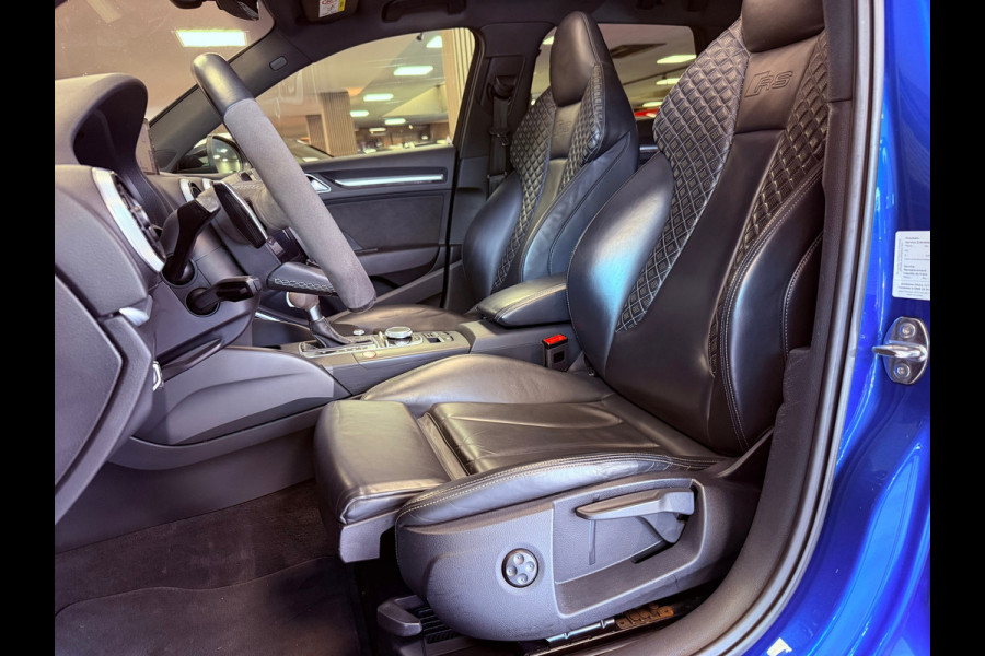 Audi RS3 A3 Sportback 2.5 TFSI RS 3 QUATTRO 400PK NAVI PANO LED CRUISE CLIMATE CONTROL