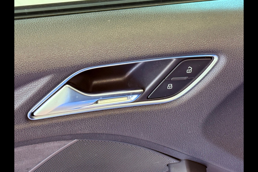 Audi RS3 A3 Sportback 2.5 TFSI RS 3 QUATTRO 400PK NAVI PANO LED CRUISE CLIMATE CONTROL