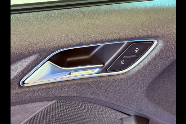 Audi RS3 A3 Sportback 2.5 TFSI RS 3 QUATTRO 400PK NAVI PANO LED CRUISE CLIMATE CONTROL