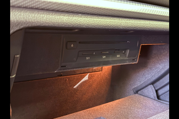 Audi RS3 A3 Sportback 2.5 TFSI RS 3 QUATTRO 400PK NAVI PANO LED CRUISE CLIMATE CONTROL