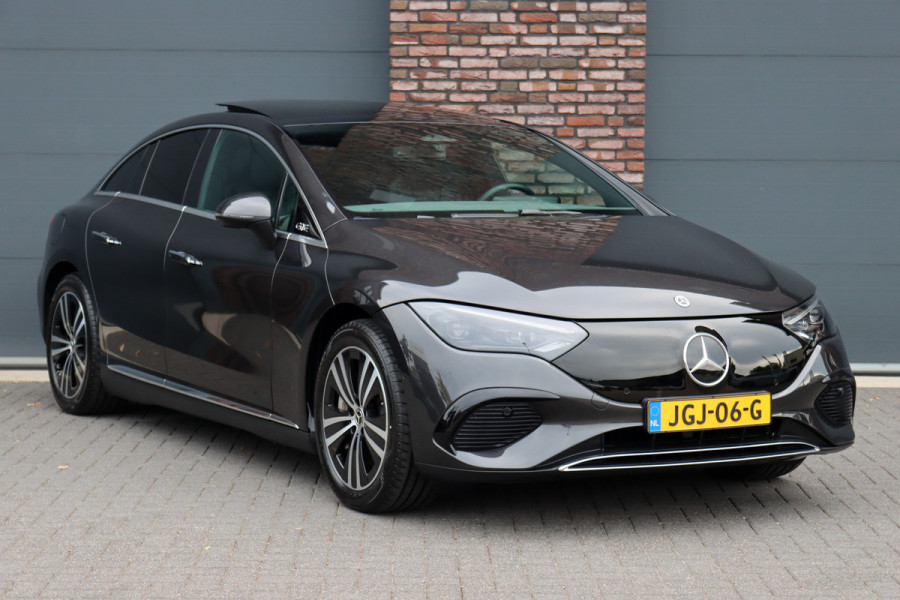 Mercedes-Benz EQE 300 Luxury Line 89 kWh | 39.500,- ex | Distronic | Panoramadak | Verwarmd Stuurwiel | Memory | Leder | Warmtepomp | Camera | Rijassistentiepakket | Digital Light | Mercedes-Benz EQE 300 Luxury Line 89 kWh | 39.500,- ex | Distronic | Panoramadak | Verwarmd Stuurwiel | Memory | Leder | Warmtepomp | Camera | Rijassistentiepakket | Digital Light |