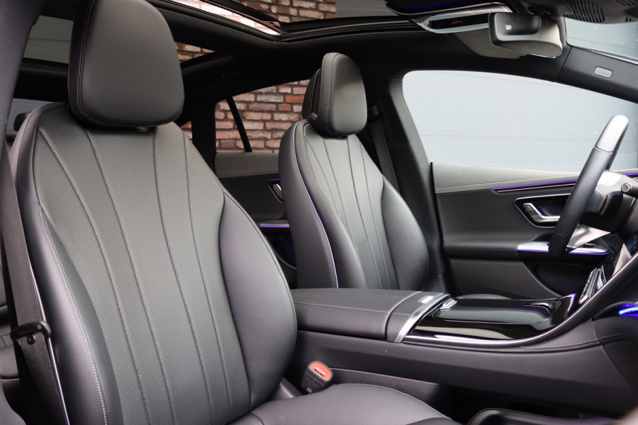 Mercedes-Benz EQE 300 Luxury Line 89 kWh | 39.500,- ex | Distronic | Panoramadak | Verwarmd Stuurwiel | Memory | Leder | Warmtepomp | Camera | Rijassistentiepakket | Digital Light | Mercedes-Benz EQE 300 Luxury Line 89 kWh | 39.500,- ex | Distronic | Panoramadak | Verwarmd Stuurwiel | Memory | Leder | Warmtepomp | Camera | Rijassistentiepakket | Digital Light |