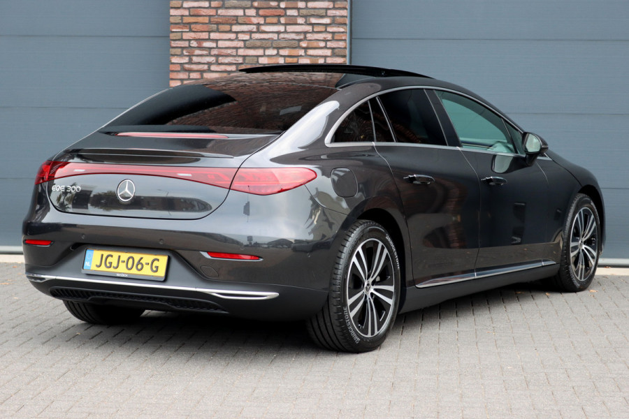Mercedes-Benz EQE 300 Luxury Line 89 kWh | 39.500,- ex | Distronic | Panoramadak | Verwarmd Stuurwiel | Memory | Leder | Warmtepomp | Camera | Rijassistentiepakket | Digital Light | Mercedes-Benz EQE 300 Luxury Line 89 kWh | 39.500,- ex | Distronic | Panoramadak | Verwarmd Stuurwiel | Memory | Leder | Warmtepomp | Camera | Rijassistentiepakket | Digital Light |
