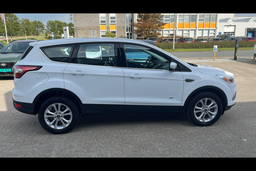Ford Kuga 1.5 EcoBoost Titanium 182pk | Trekhaak | Winterpack | Panoramadak