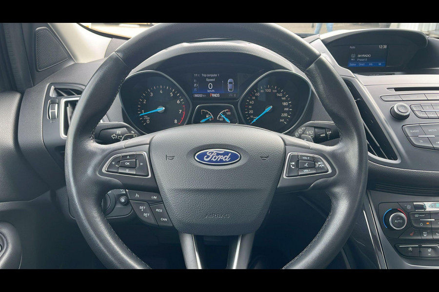 Ford Kuga 1.5 EcoBoost Titanium 182pk | Trekhaak | Winterpack | Panoramadak